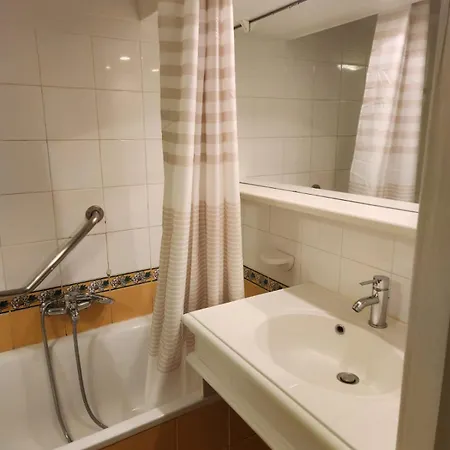 Restanques Vue Lägenhet *