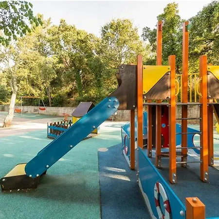 Vue Domaine Les Restanques غريمو
