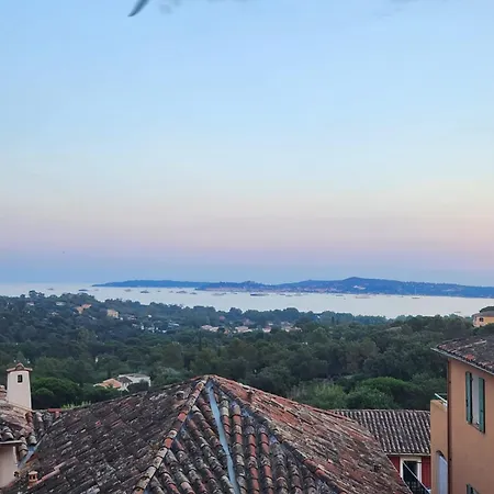 Vue Domaine Les Restanques * غريمو