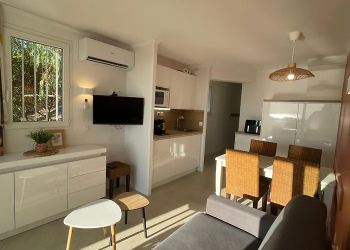 Vue Domaine Les Restanques Apartment Grimaud